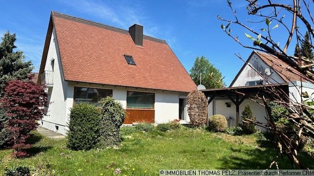Gepflegtes Kleinod mit Potential –  Einladendes Zuhause mit Garage