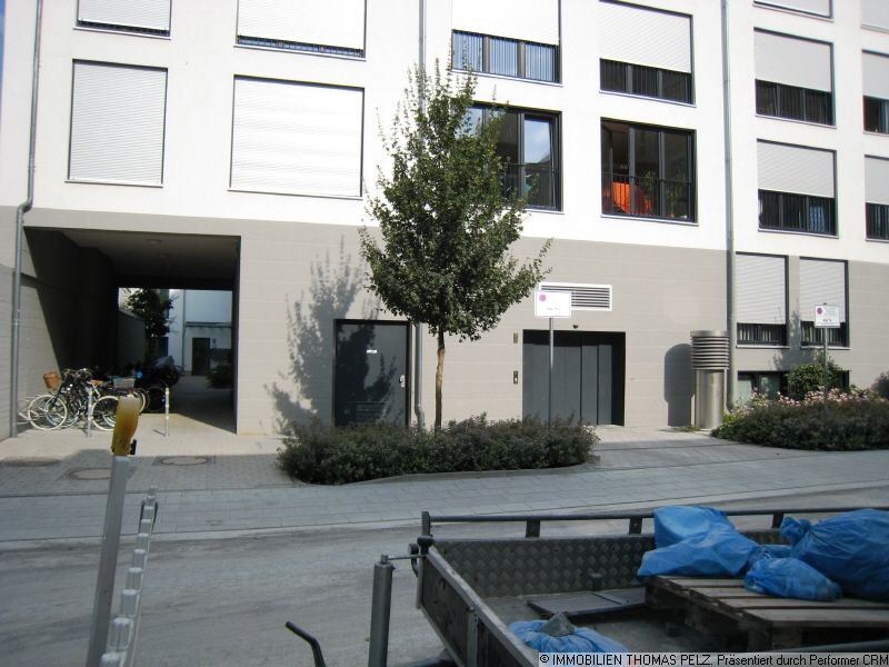 Exquisite Wohnung als Stadhaus mit  TG, Terrasse u. Balkon